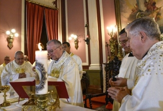 Cardeal Parolin celebra a Sant...