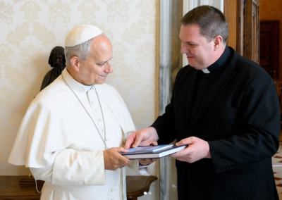 Padre Maicon e papa Leão